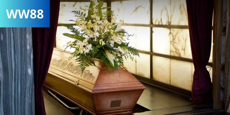 Mơ thấy quan tài đặt trong nhà là dấu hiệu bạn đang có cảm giác bi quan